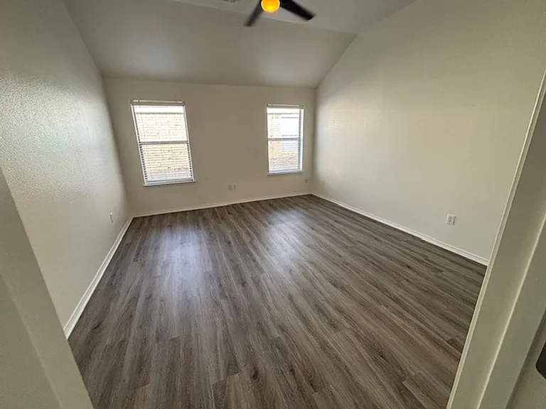 8135 Tierra Del Sol Rd — Photo 19