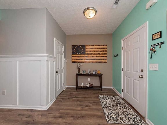 2nd image of 1869 Greentree Meadows Dr