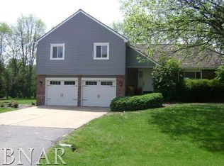 16047 Inverrary Ln, Bloomington, IL 61705