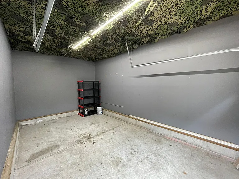 1029 E Balview Ave — Photo 24