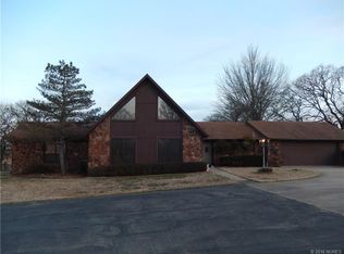1420 E 36th St, Okmulgee, OK 74447