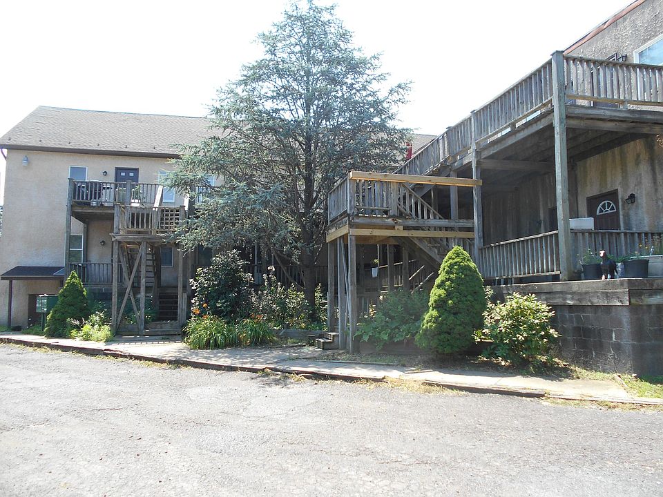 Apartment Building