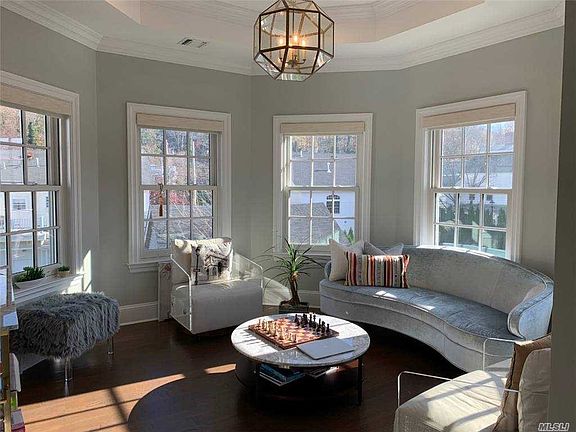 3rd image of 308 Grist Mill Circle