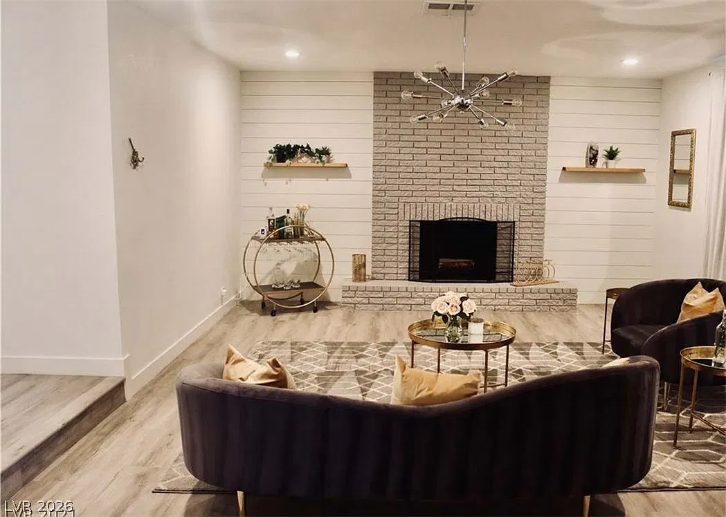 4 bed, 2.0 bath, 1753 sqft, $2,550 — Photo 4