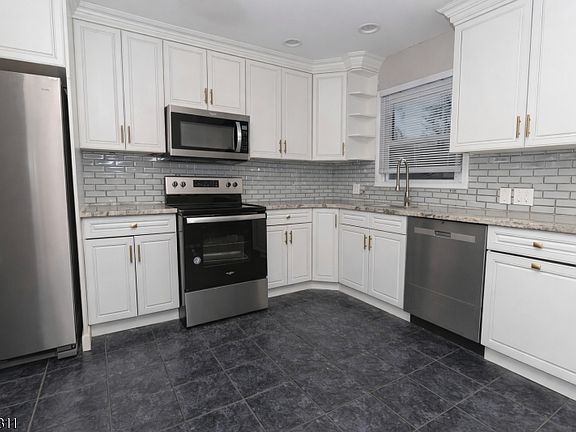 5th image of 16 Arthur Rd