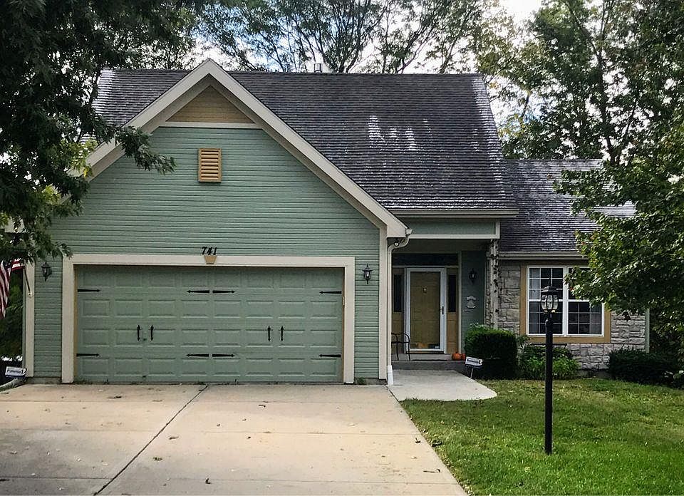 1st image of 741 Meadow Ln