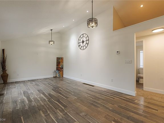 4th image of 1717 Moonlight Dr
