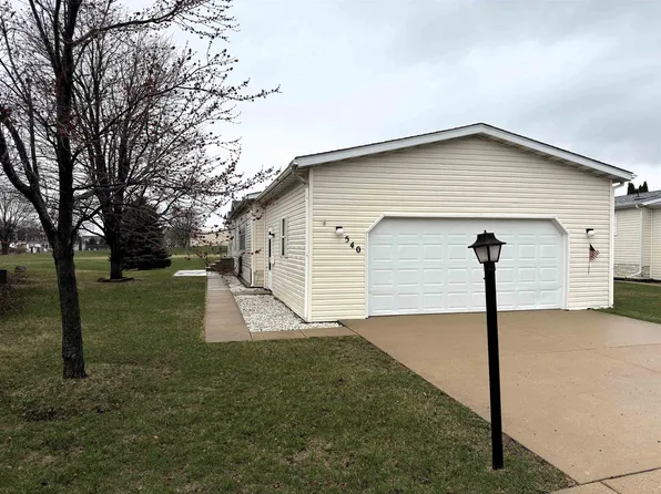 540 Seasons Pkwy, Belvidere, IL 61008