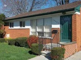 18525 Stephens Dr, Eastpointe, MI 48021