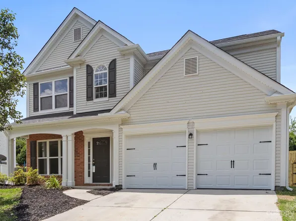 2836 Old Ironside Dr, Charlotte, NC 28213