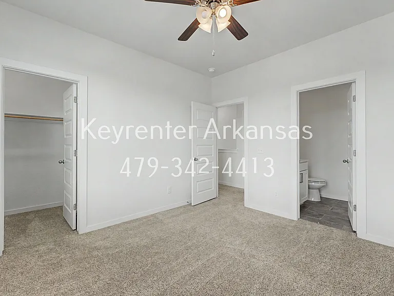 4808 Planetree St — Photo 18