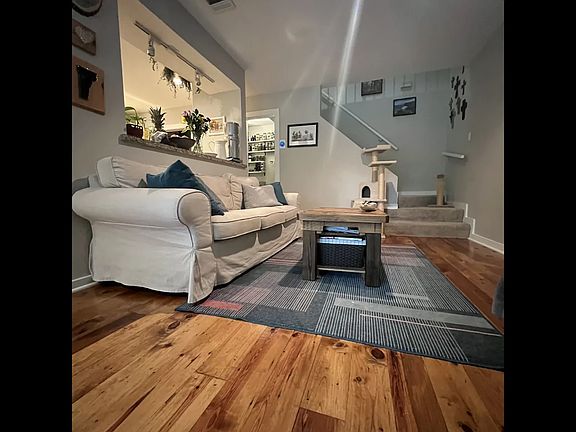 4th image of 4777 Cedar Springs Rd APT 3N