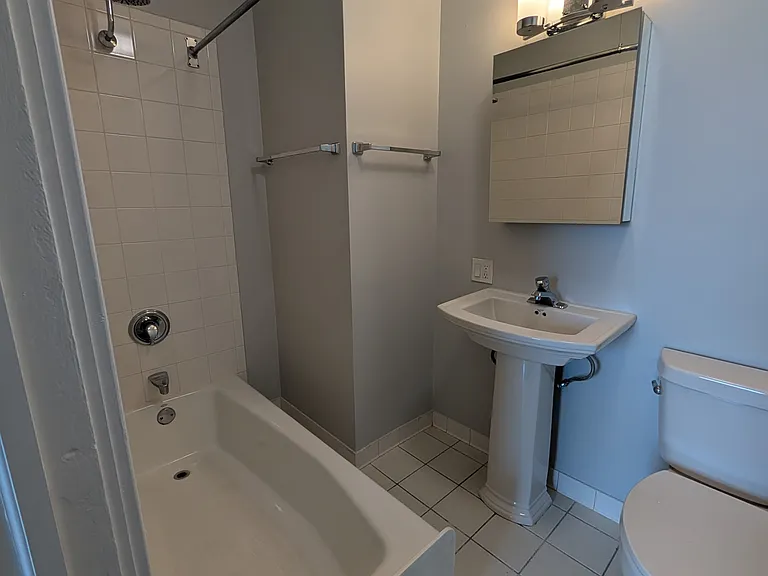 3330 N Lake Shore Dr — Photo 17
