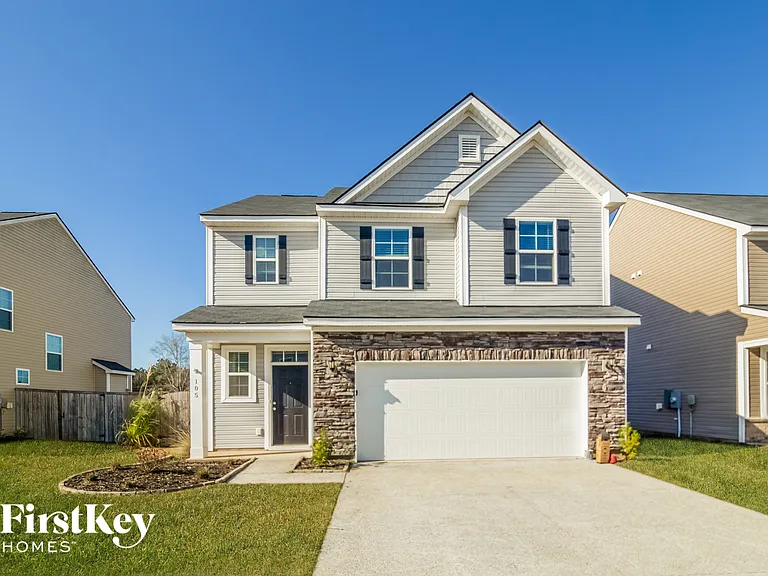 105 Sugeree Dr — Photo 1