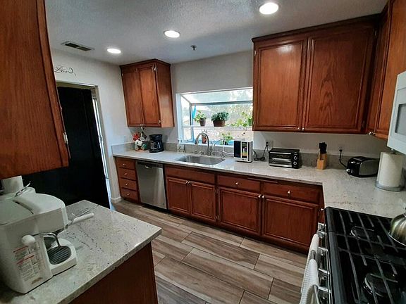 5th image of 9401 Burnet Ave