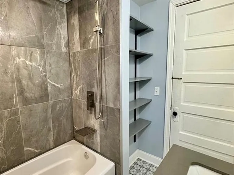 602 Bird Ave #UPPER — Photo 10