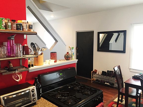 5th image of 1618 Hughes St APT 4
