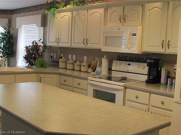 5th image of 3517 E Saint Andrews Dr
