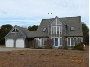 41 Head Of Pond Rd, Vineyard Haven, MA 02568