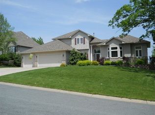 11267 Kenworth Ln, Lakeville, MN 55044