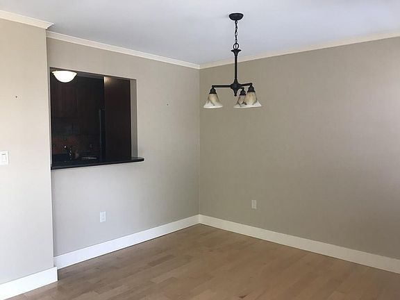 4th image of 289 Essex St APT 406