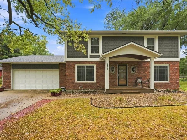 3507 Yale Rd, Lawrence, KS 66049