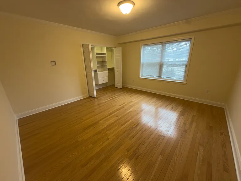 172 Sherman Rd — Photo 16