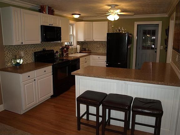 4th image of 4324 Fernbrook St