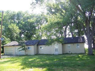 227 N Maloney Dr, North Platte, NE 69101