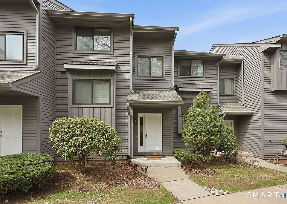 1st image of 70 Conestoga Way #70
