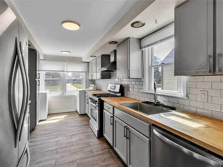 4098 Bailey Ave — Photo 4