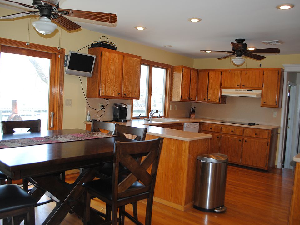 187 Whitewood Dr, Massapequa Park, NY 11762 Zillow