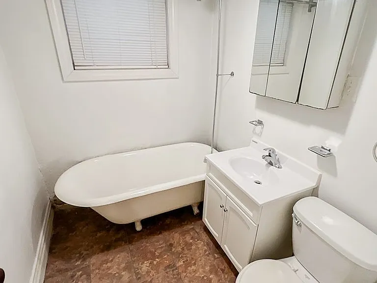 3309 N Southport Ave #GDN — Photo 5
