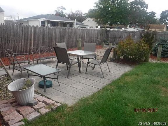 2nd image of 43 Harbor View Ln