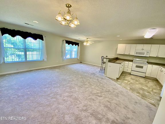 2nd image of 105 Harbour View Way Unit 105A