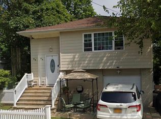 94 Atlantic Ave #2, Freeport, NY 11520