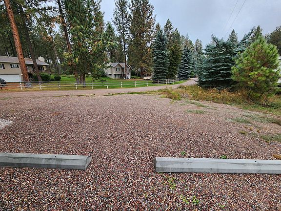 2nd image of 41963 Hidden Forest Ln