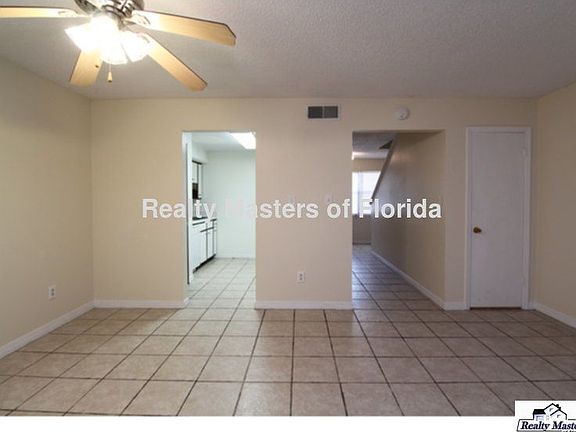 4th image of 9620 Sandpiper St