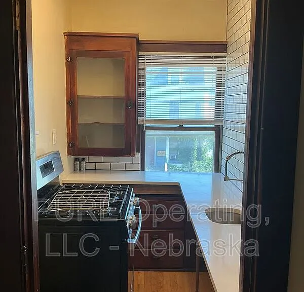 120 N 6th St — Photo 59