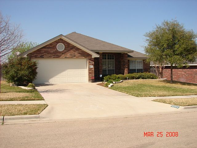 1st image of 4203 Lost Oak Dr