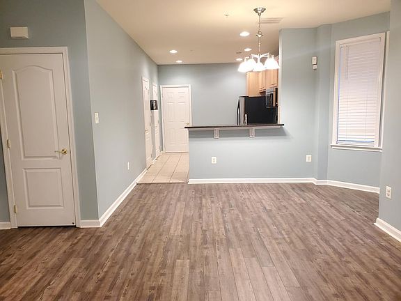 3rd image of 22739 Settlers Trail Ter