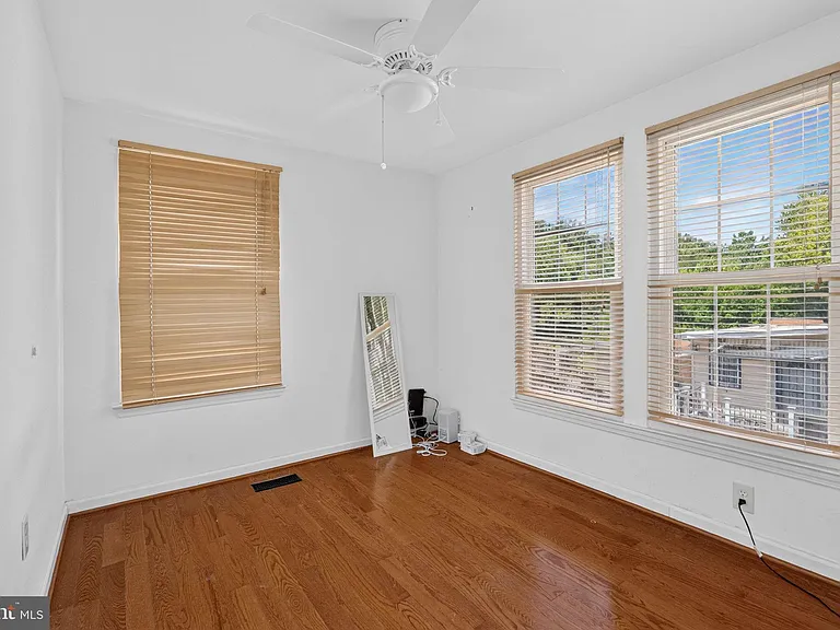 10522 Lime Tree Way — Photo 18