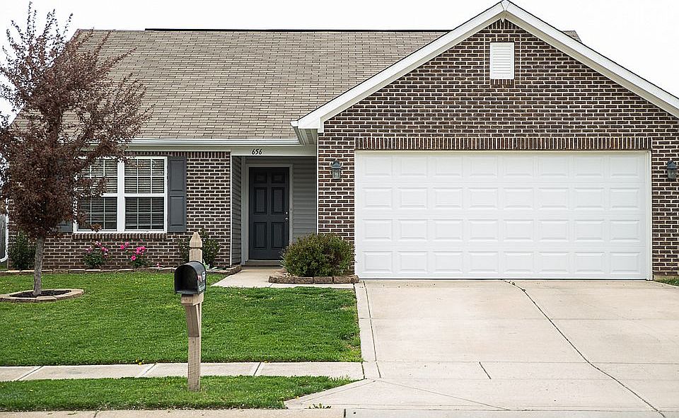 1st image of 656 Winding Grove Dr