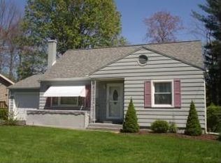 706 La Salle Dr, Endicott, NY 13760