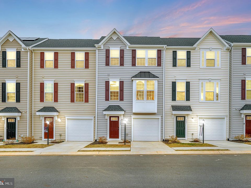1st image of 2689 Bears Den Dr