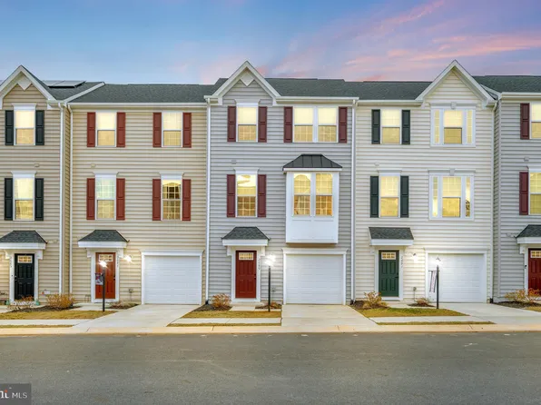 2689 Bears Den Dr, Locust Grove, VA 22508
