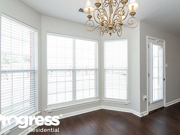 3rd image of 1824 Roy Dr