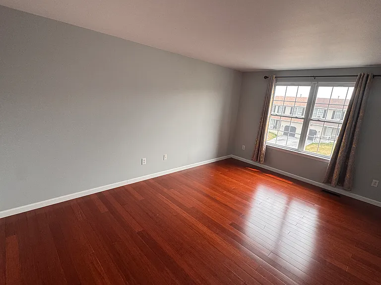 384 Oneida Dr — Photo 17