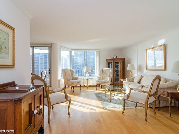 2nd image of 4170 N Marine Dr APT 13E
