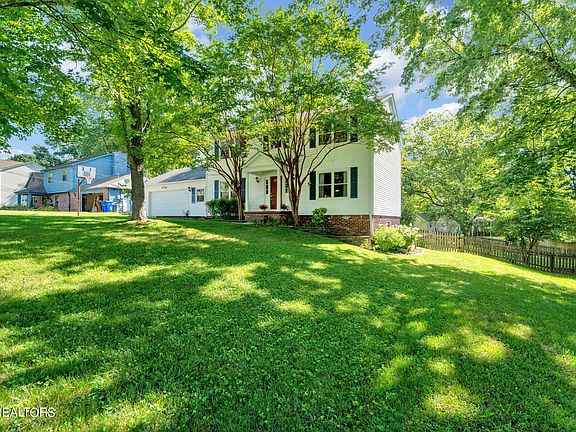2nd image of 1716 Wickersham Dr